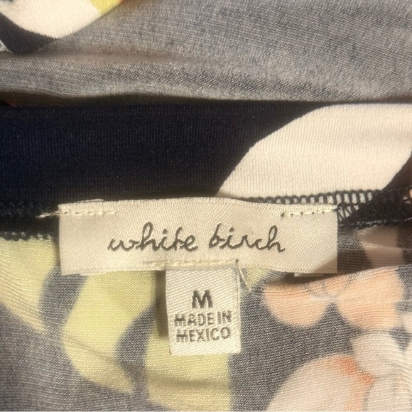 White Birch Womens Shorts Romper Size M Blue Floral Stretchy Elastic Has Pockets - Picture 7 of 13